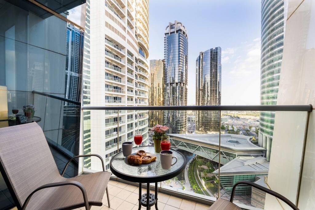 Apartment La Buena Vida Homes - Luxe 1bd, Boutique Full Lakeview 1m To Metro, & Almas Tower *