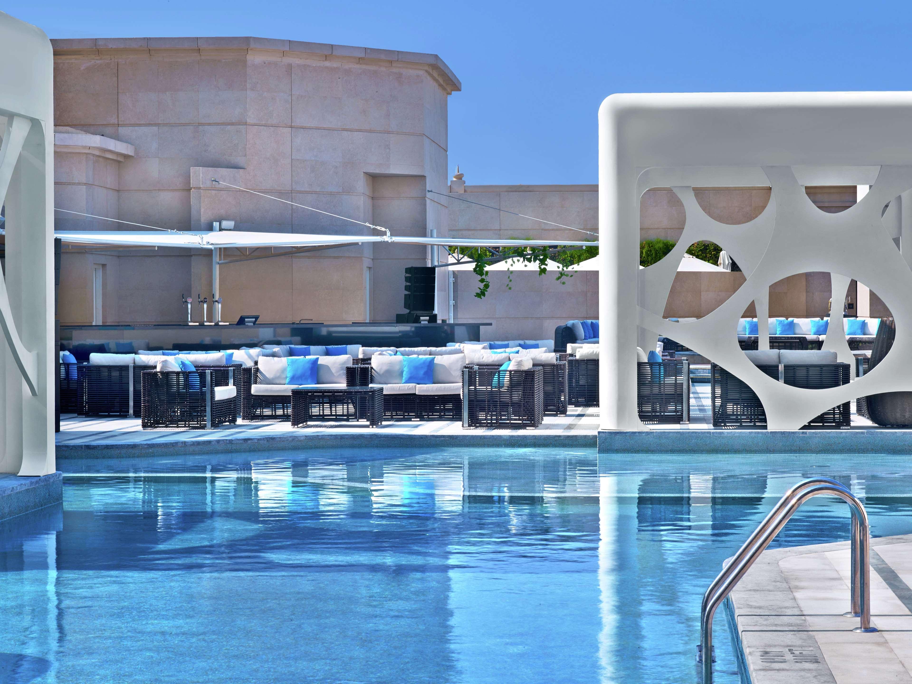 Hotel V Dubai, Curio Collection By Hilton