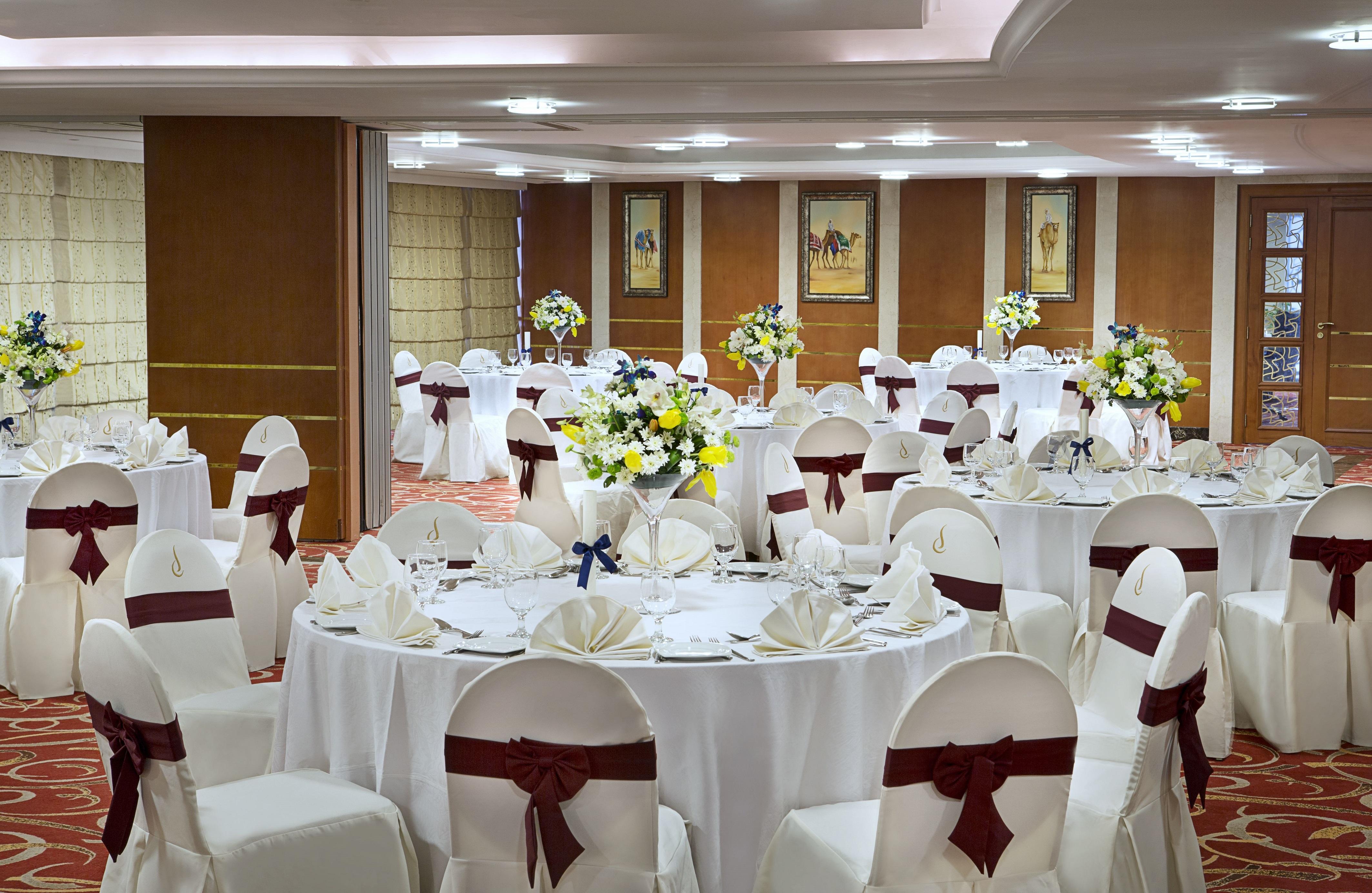 Seasons Hotel 4*