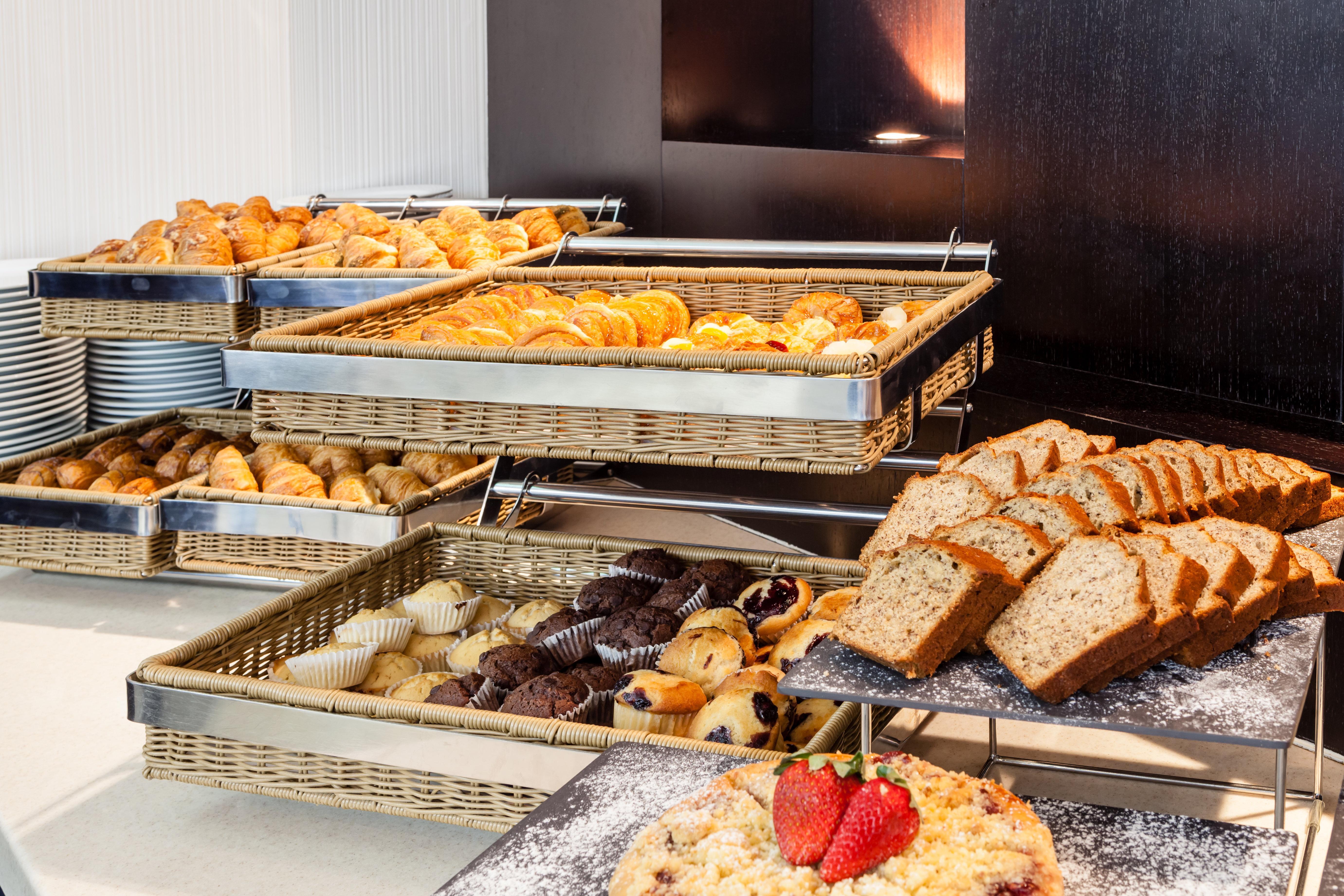 Hotel Al Barsha, An Ihg