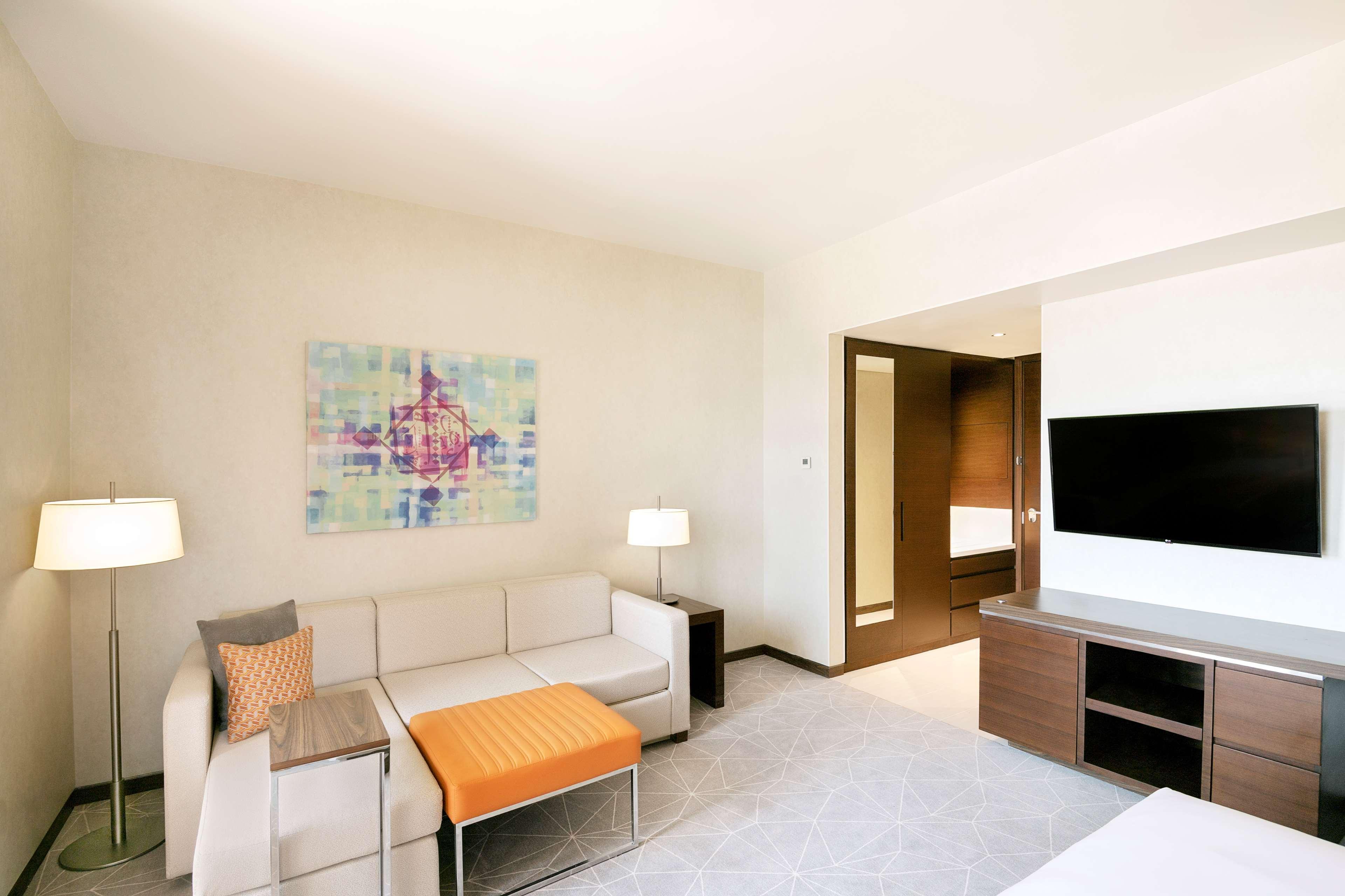 Hyatt Place Wasl District Hotel 4*
