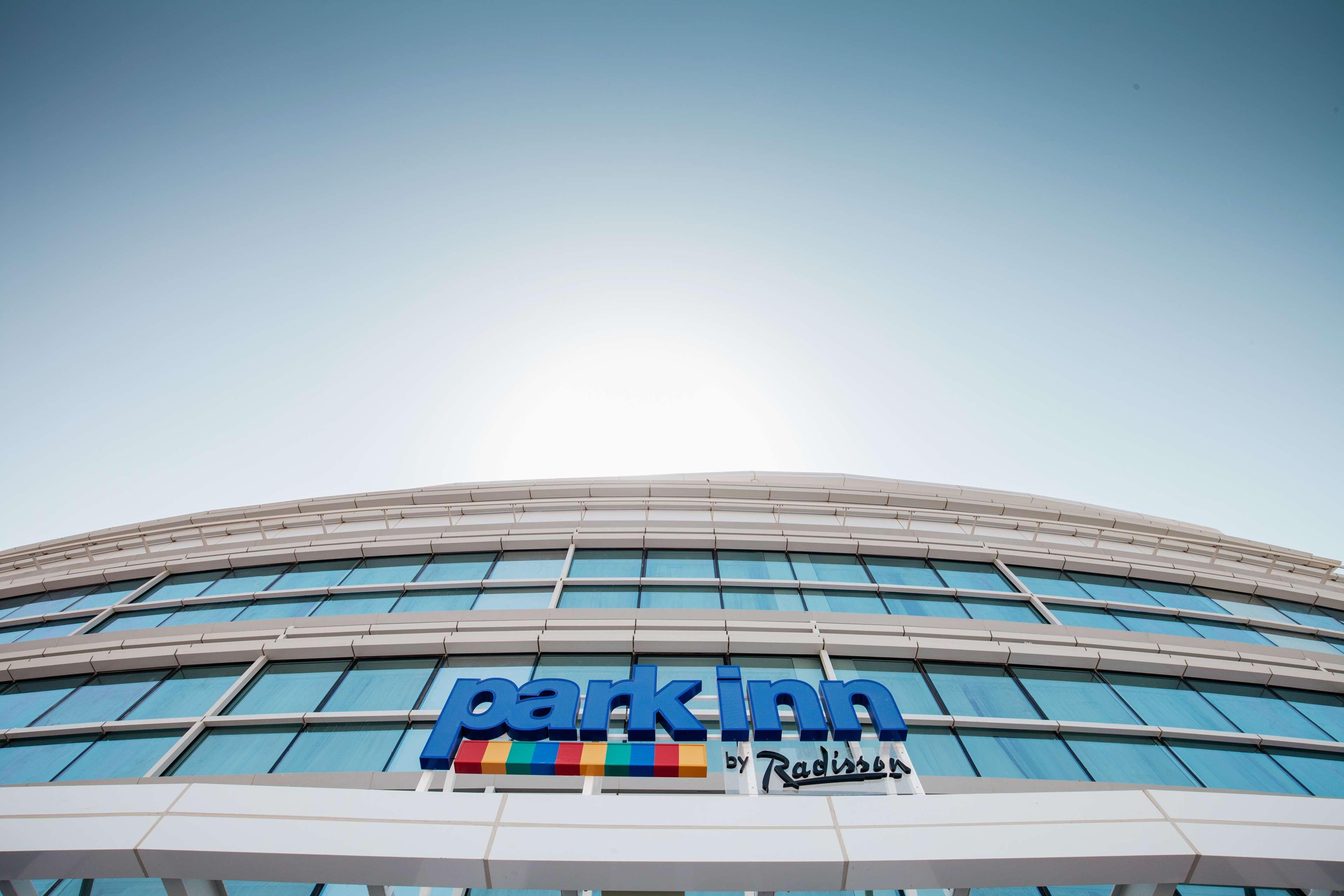 Park By Radisson Motor 4* Dubái