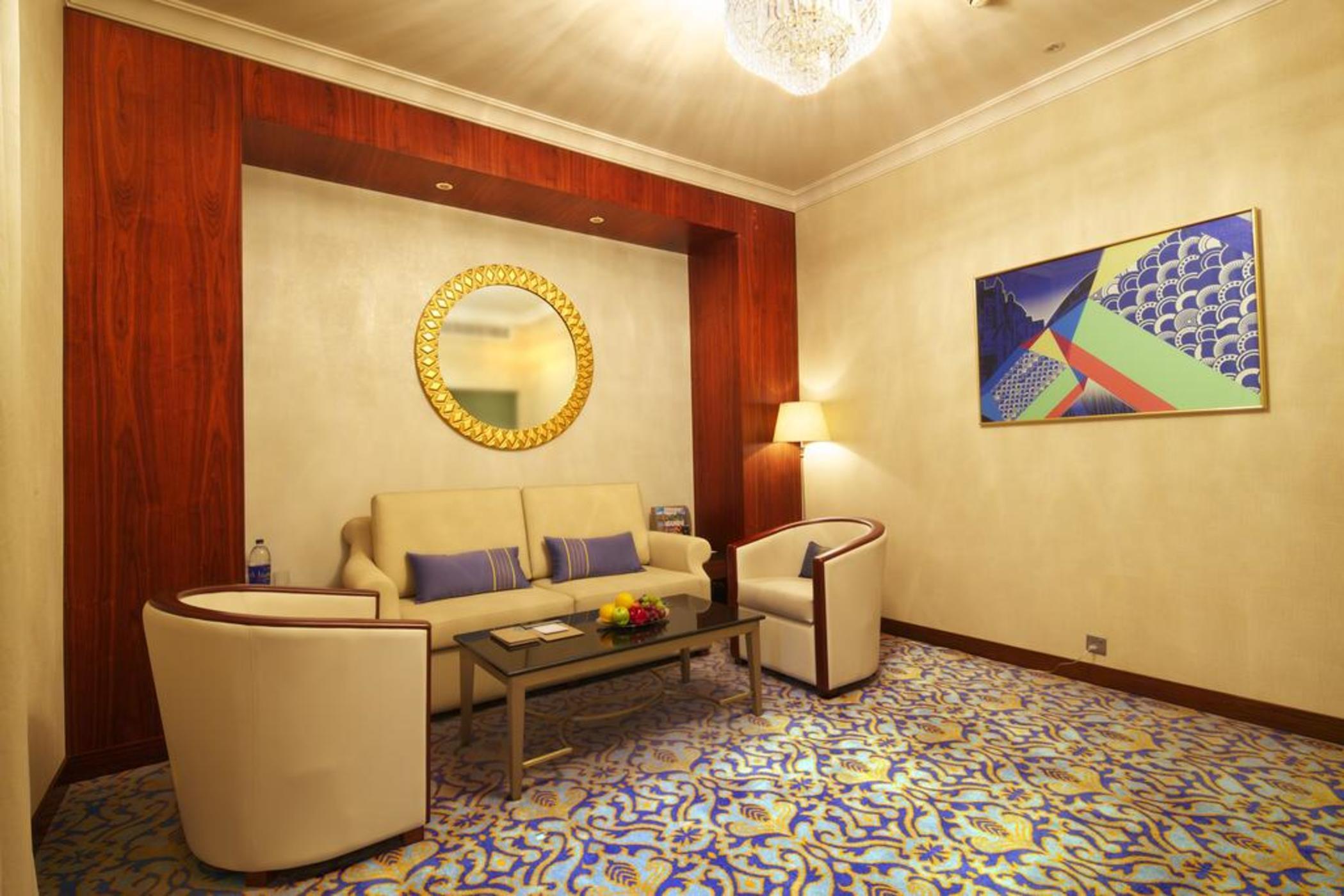 Hotel Raviz Center Point 4*