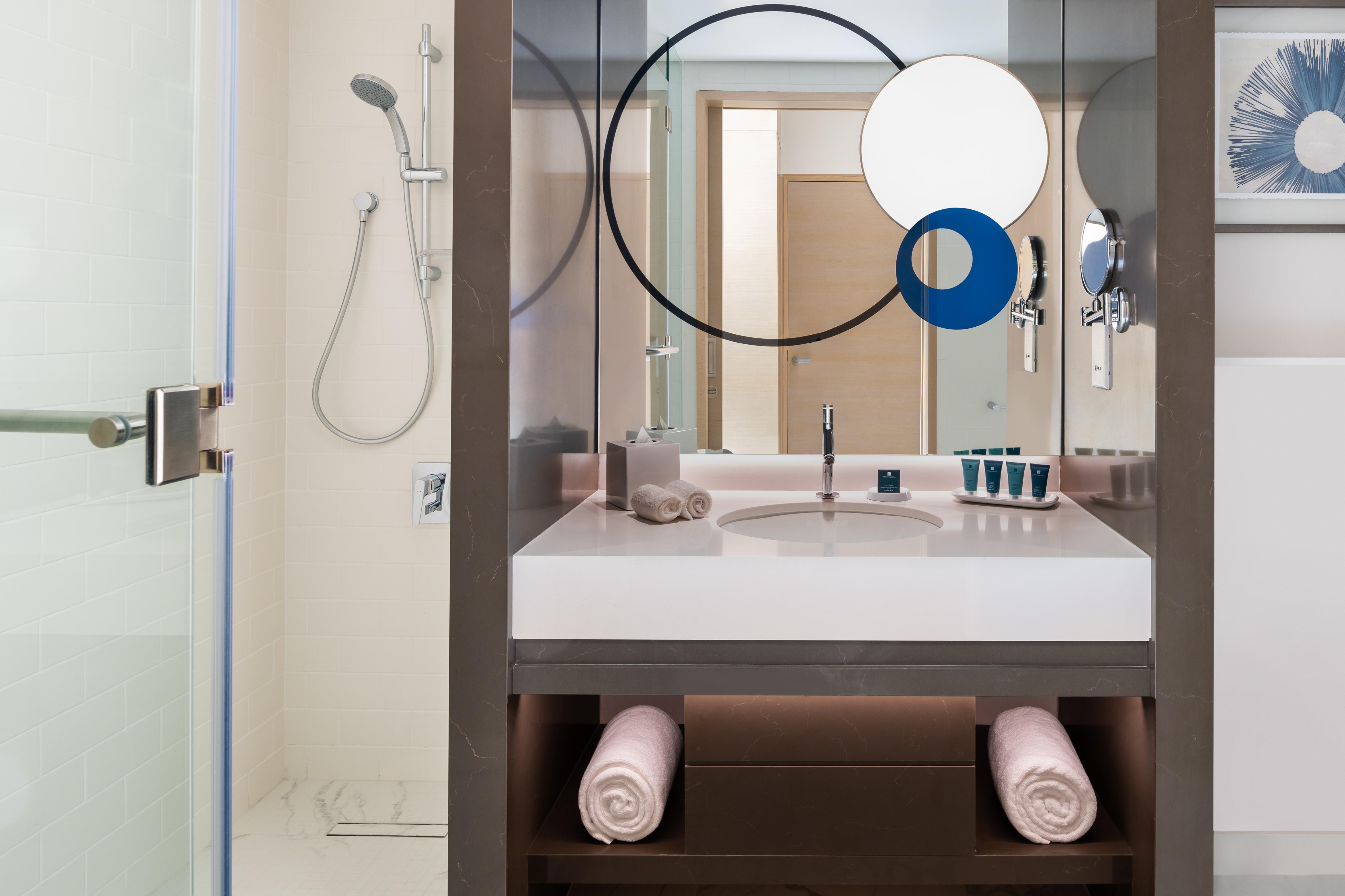 Hotell Novotel Dubai Gold District 4*