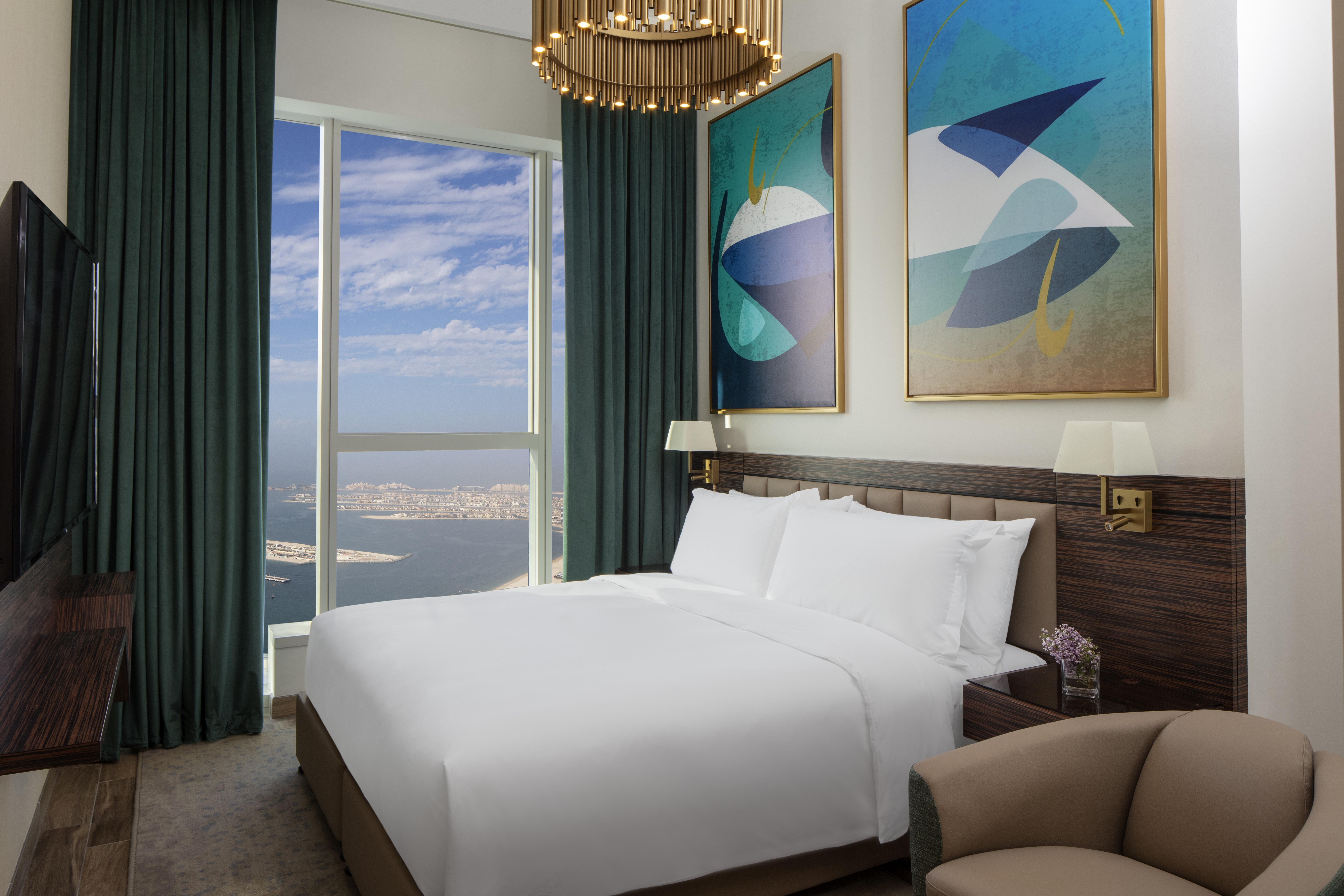 Avani Palm View & 5* Dubai
