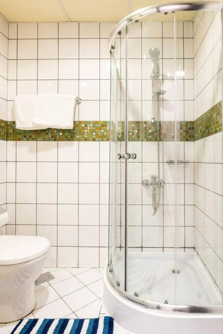 La Buena Vida Homes - Luxe 1bd, Boutique Full Lakeview 1m To Metro, & Almas Tower Apartment