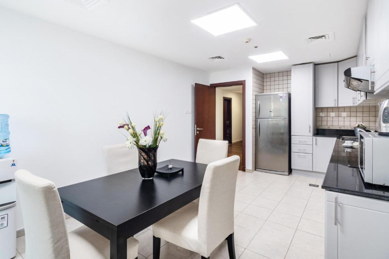Baytik - Modern 3 Bedroom In Princess Tower, Marina Apartamento