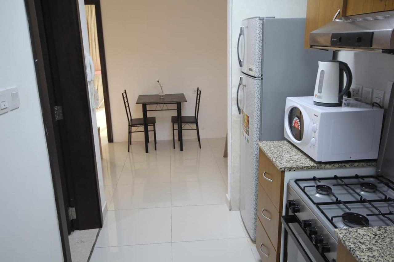 Appartamento Comfortable And For Rent In Dubai