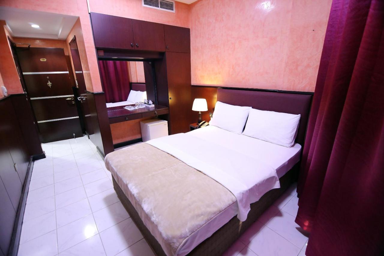 Hotell Oyo 912 Tanha *