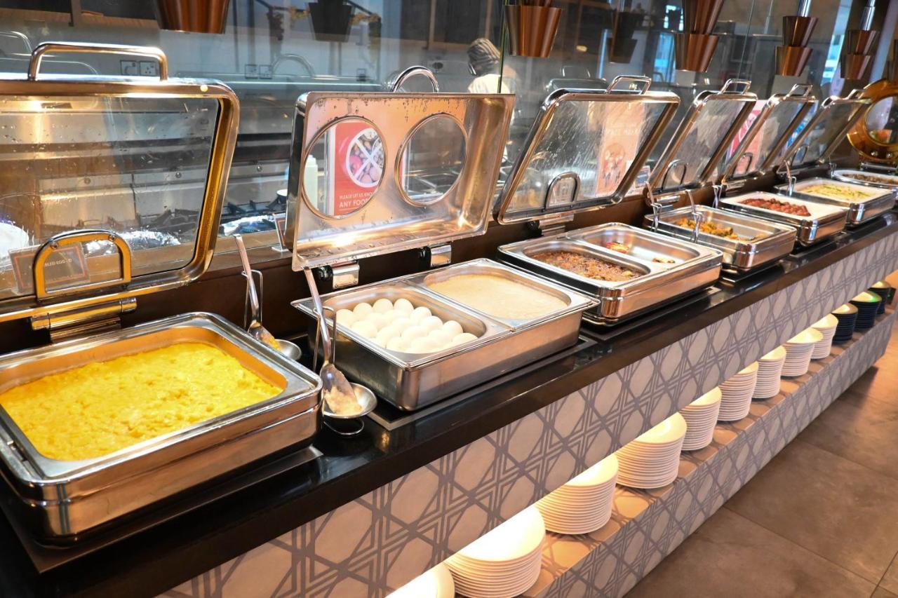 Hotell Novotel Dubai Gold District 4*