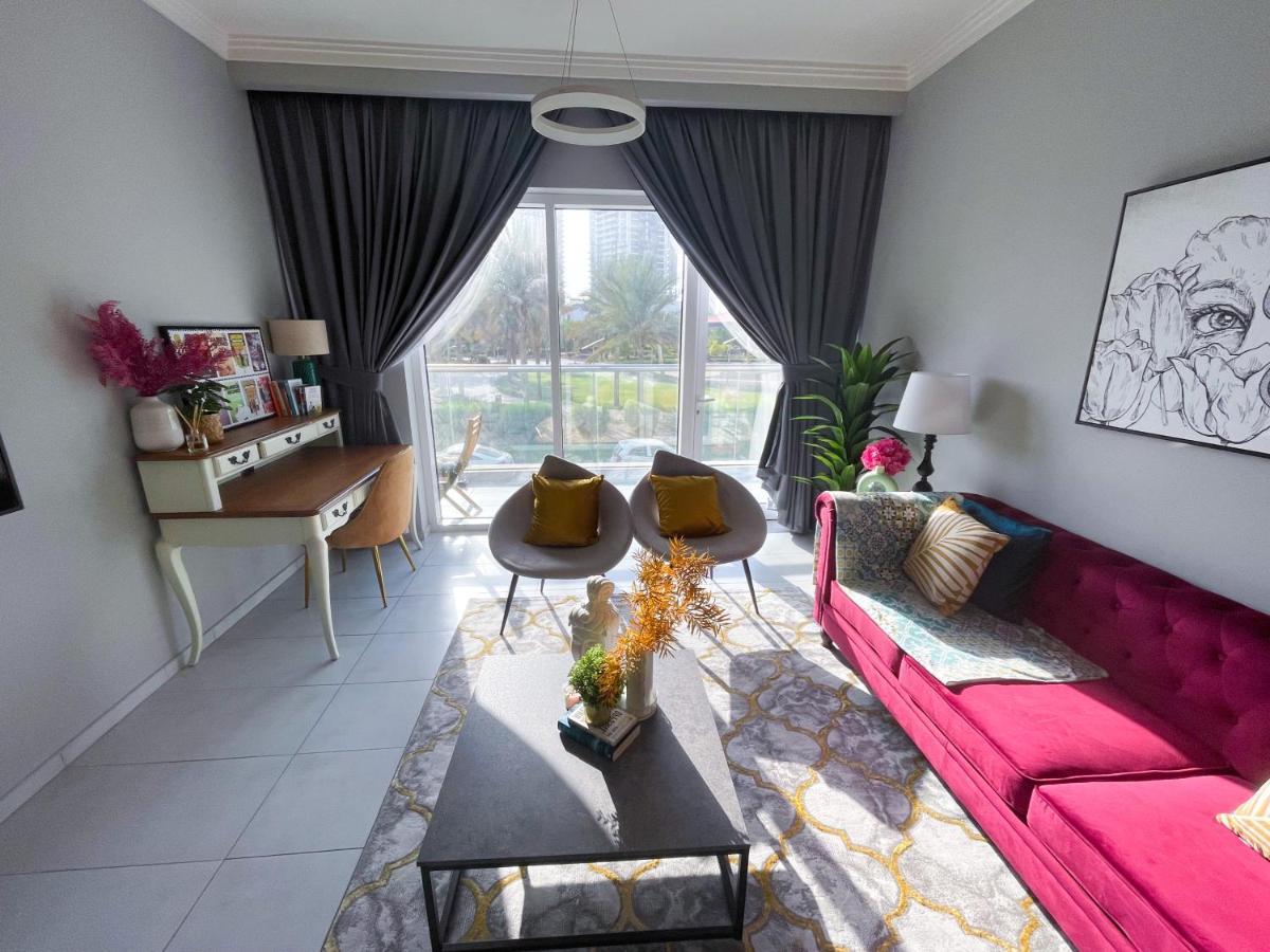 Amazing Park View! Jvc /new 1br * Dubai