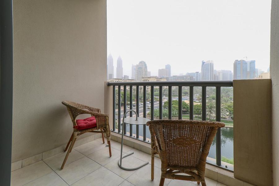 Apartamento Rh - Beautiful Canal View, Sleek & Spacious Studio, Location *