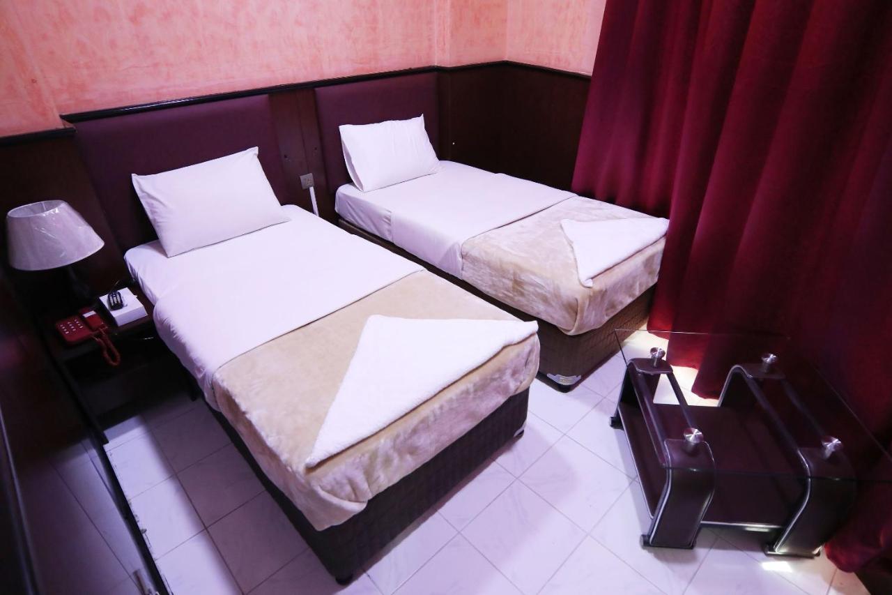 Hotell Oyo 912 Tanha Dubai