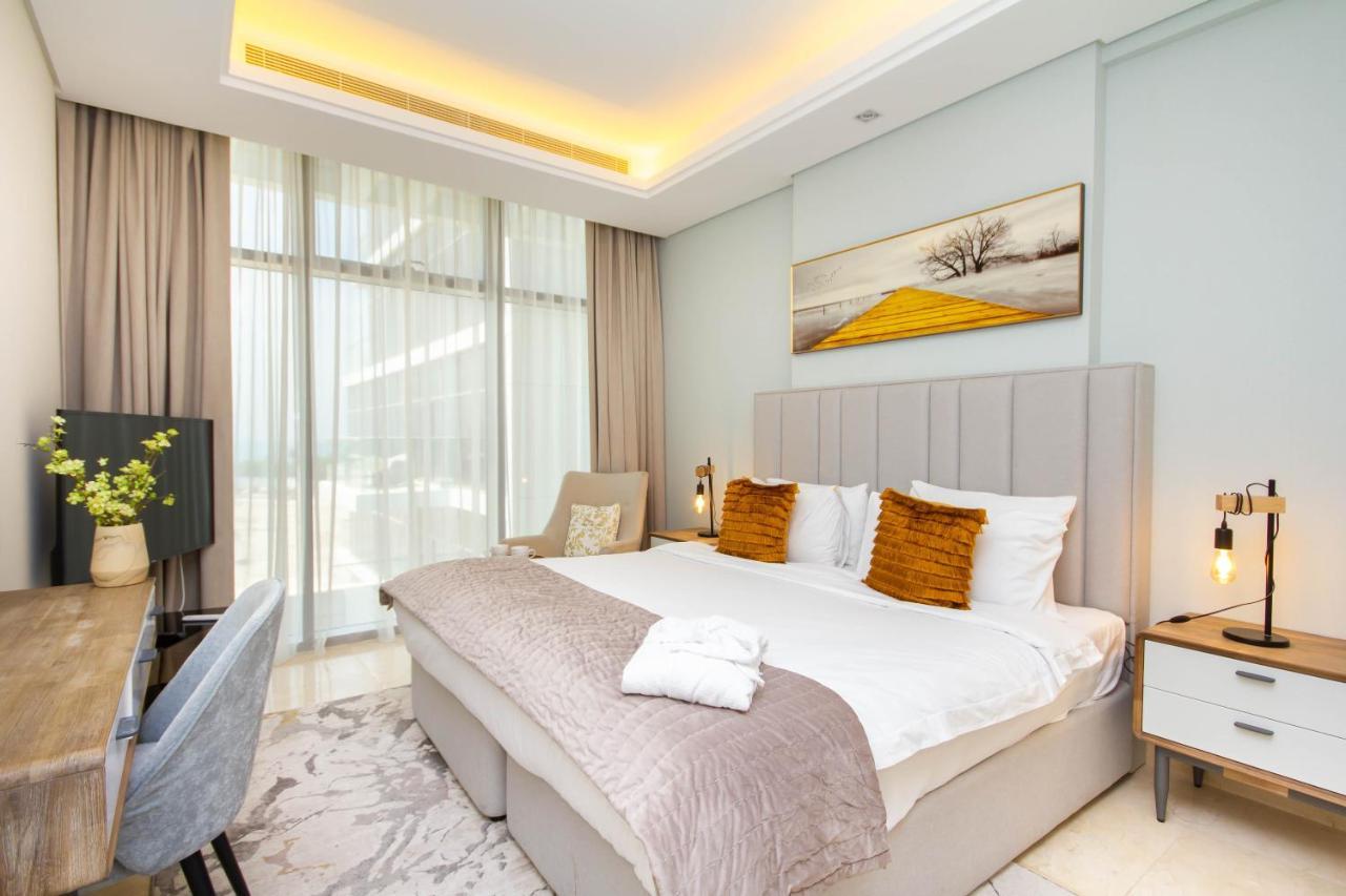 Bespoke Homes - Palm Jumeirah- 2 Bedroom Sea View With Pool & Access, The 8 Appartement *