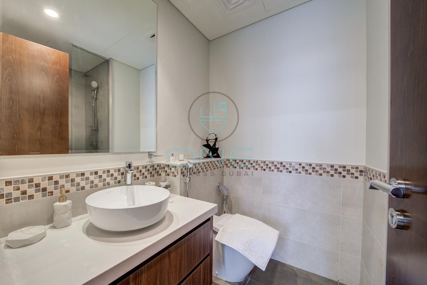 Apartamento Premium 2br W Canal View Near Downtown Dubái