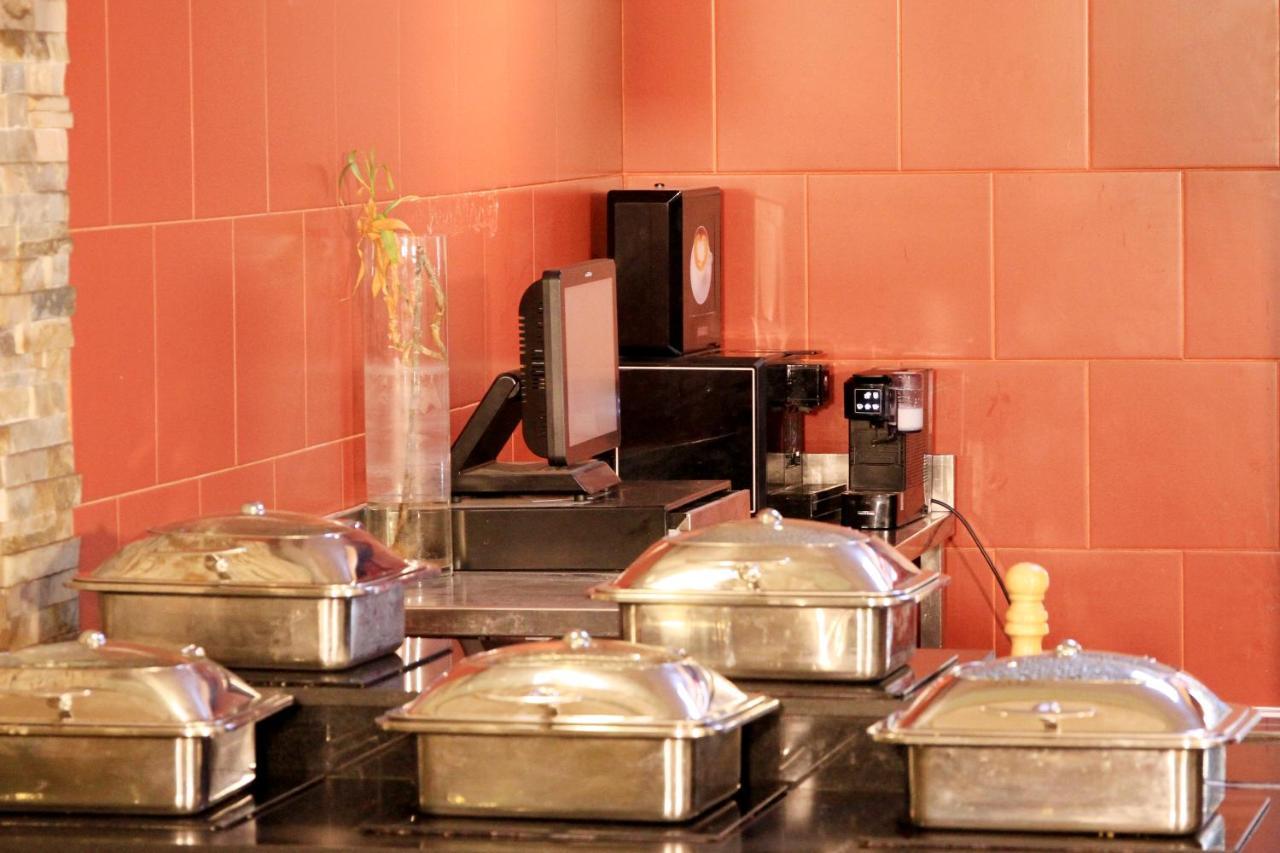 Hotell The Leela 4*