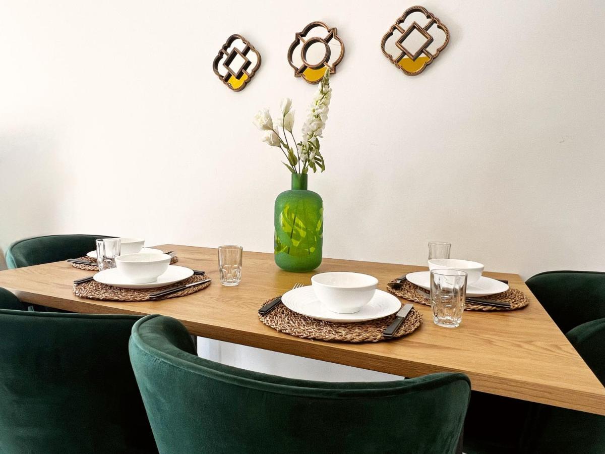 Newly Renovated Marina & Sea View Family * Dubái