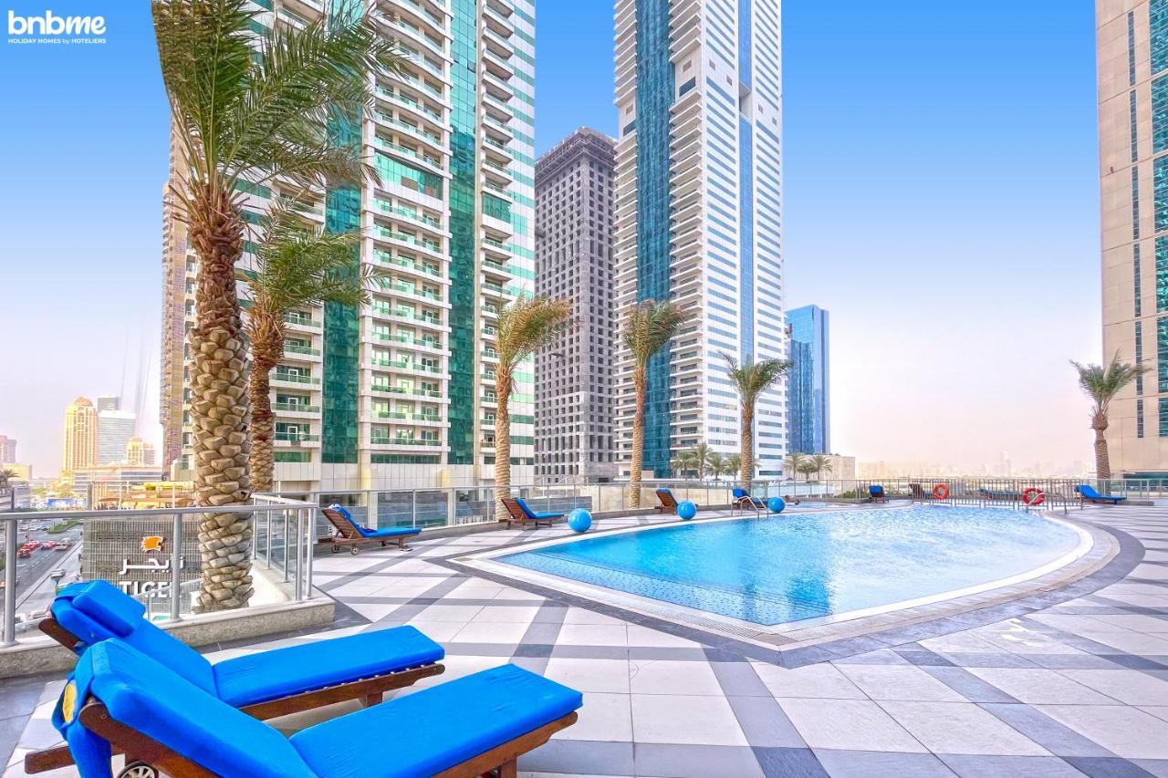 Bnbmehomes - Experience Luxurious Sky High Marina Living - 8044 Lägenhet Dubai