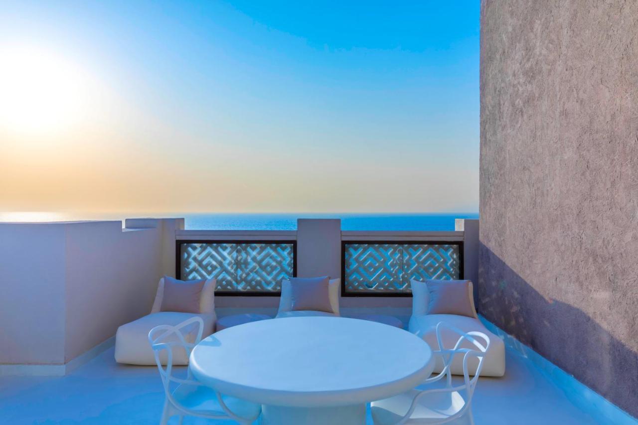 Maison Privee - Luxury Palm Penthouse With Beach & Sea View Apartment *