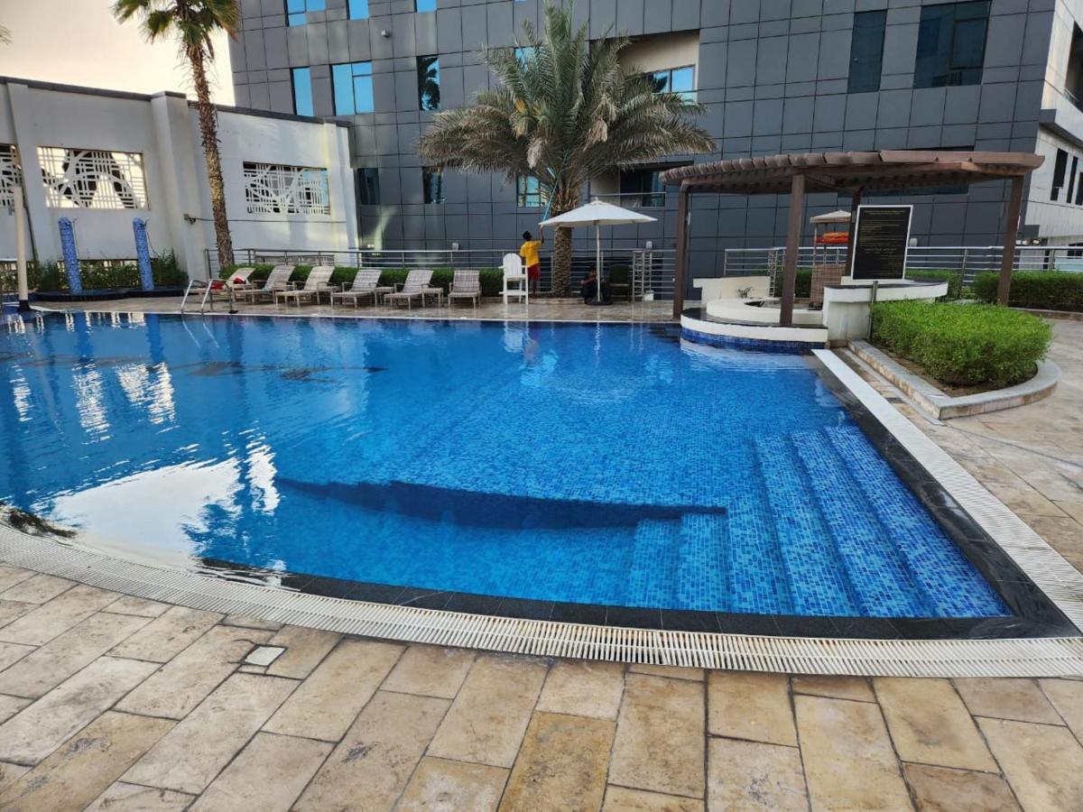 Appartamento Furnished With Burj Khalifa View Dubai