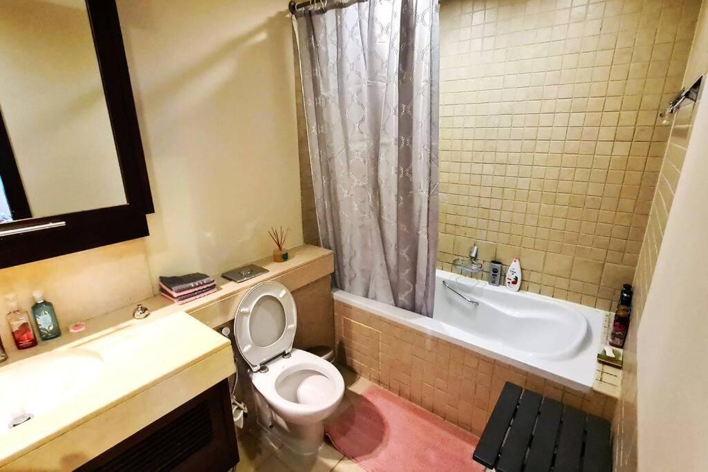 Lovely And Specious 1 Bedroom In Downtown