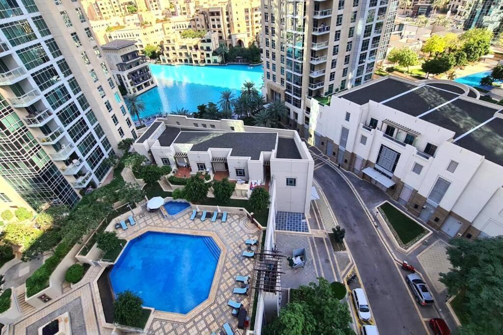 Lovely And Specious 1 Bedroom In Downtown Apartment Dubai