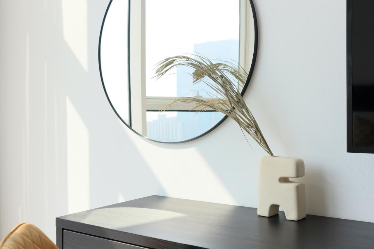 Apartamento Higuests - Spacious Near Zabeel Park With Panoramic Views