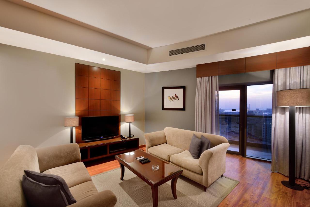 Hotell Majestic City Retreat