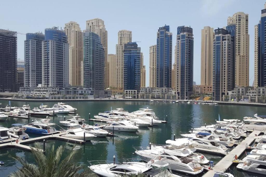 Apartemen Marina 1 Bedroom Apt. Walking Distance Jbr. Dubai