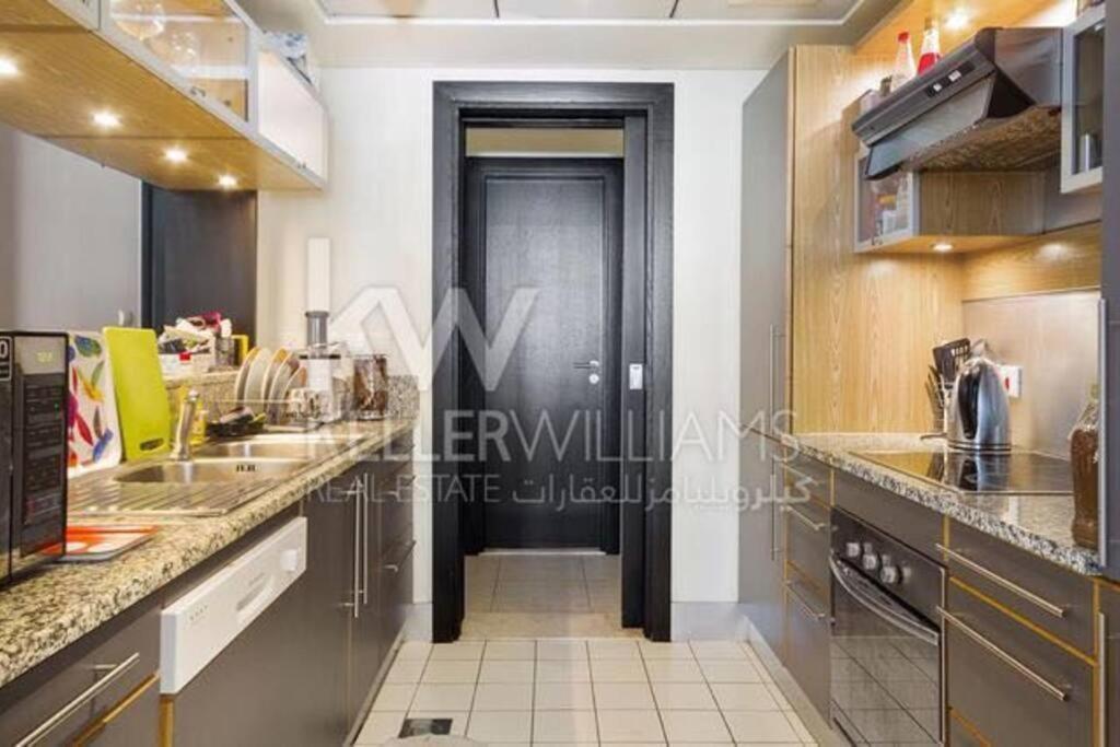 Apartemen Marina 1 Bedroom Apt. Walking Distance Jbr.