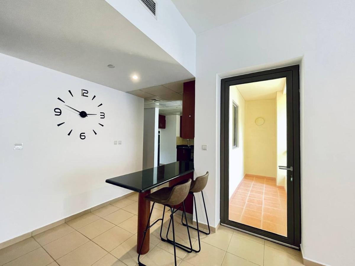 Appartement 1 World, Premium Hostel, Jbr, Near Metro And Beach