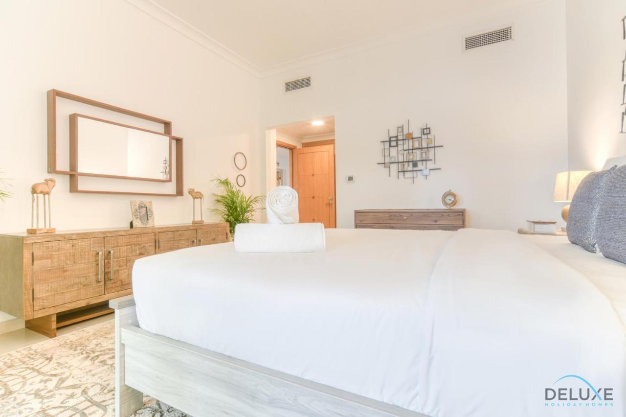 Distinguished 4br With 2 Assistant's At Marinascape Marina By Deluxe Dubái