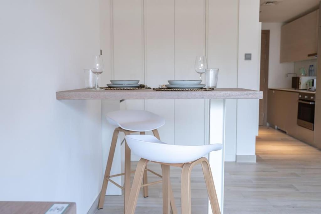 Charming Loft With Spacious Terrace In Jvc Apartemen Dubai