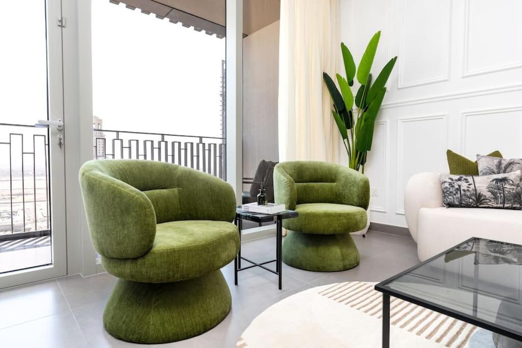 Apartment On Off Hh- Creek Harbour-lavish Parisian 2 Br Dubai
