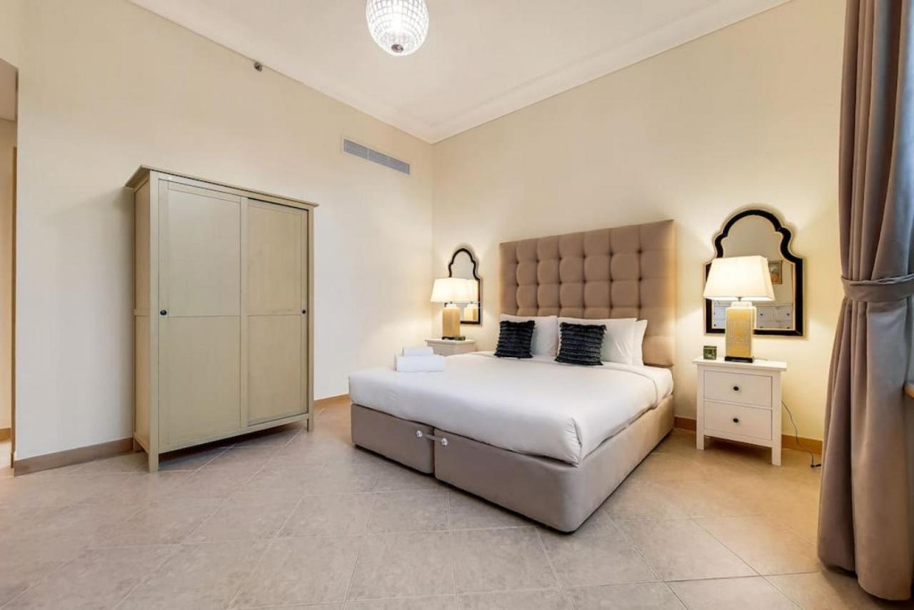 Al Hamri, Shoreline 19 Palm Jumeirah - Vacationer * Dubai