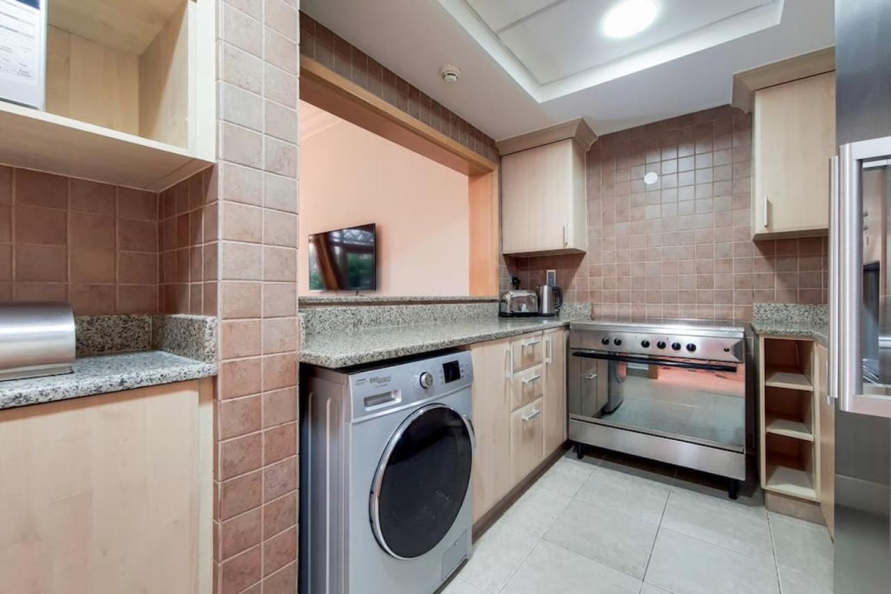 Apartment Al Hamri, Shoreline 19 Palm Jumeirah - Vacationer *