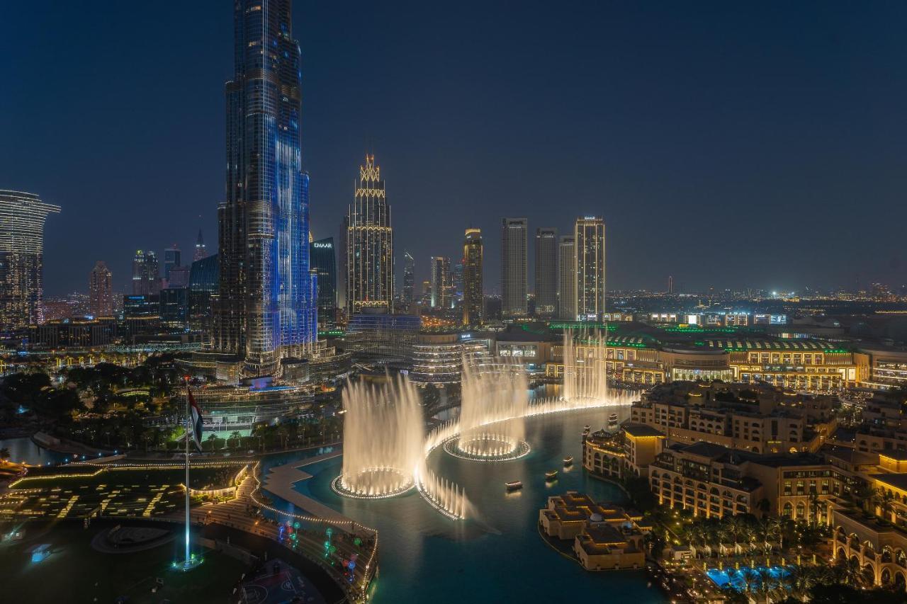 Spectacular Burj & Fountain View - Luxurious 3 Bedrooms & Maids - The Residences Lägenhet *