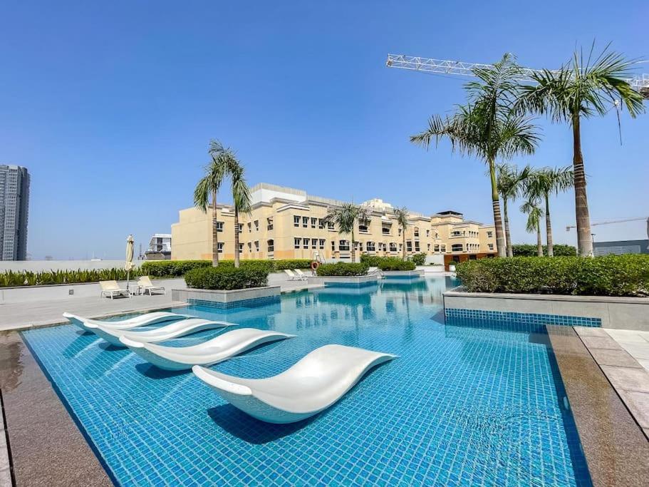 Apartemen Charming Loft With Spacious Terrace In Jvc Dubai