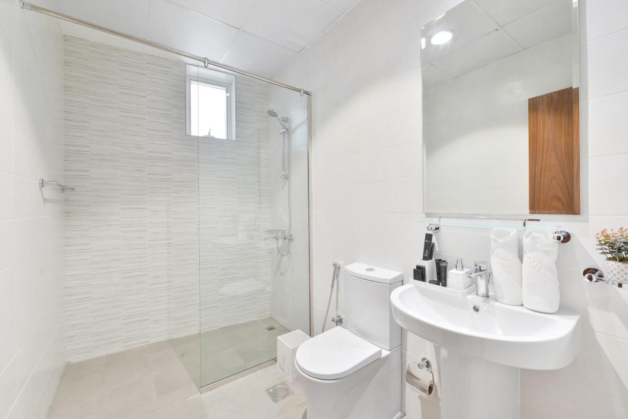 Dunya Tower - Downtown Luxury - 5 Min Walk To Mall! Apartamento