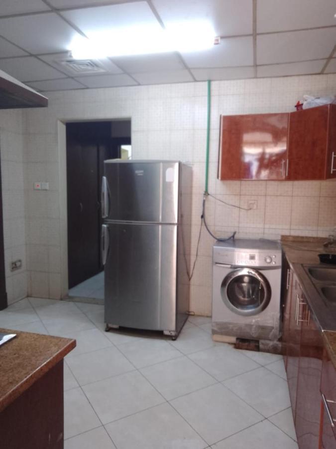 Hostal Abree Building New