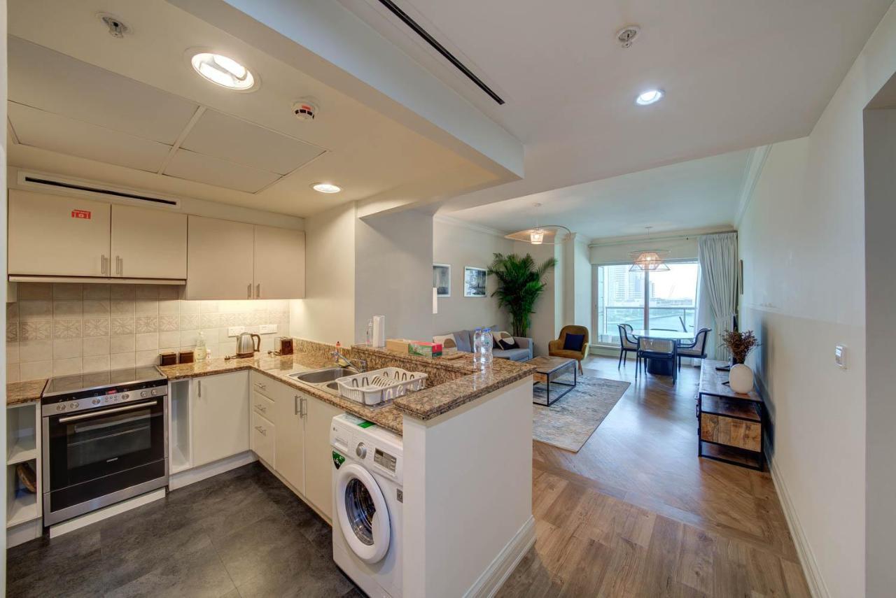 Stunning 2br L Marina View Apartament