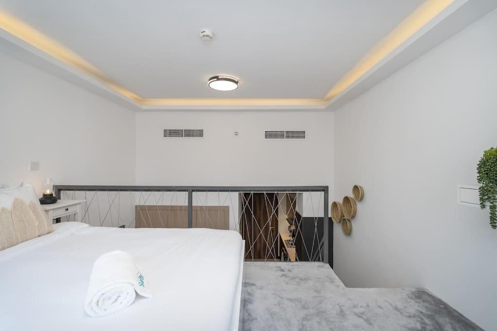Appartement Tropical Loft With Working Station In Jvc *