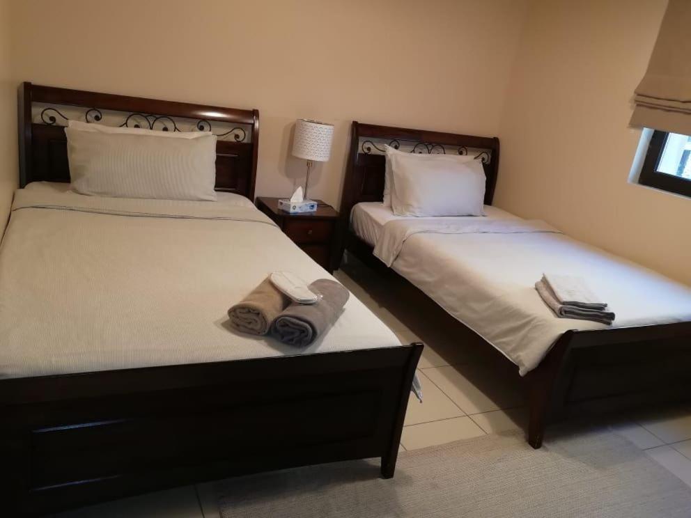 Burj Area - 5min Walk - Luxury 2 Bedroom *