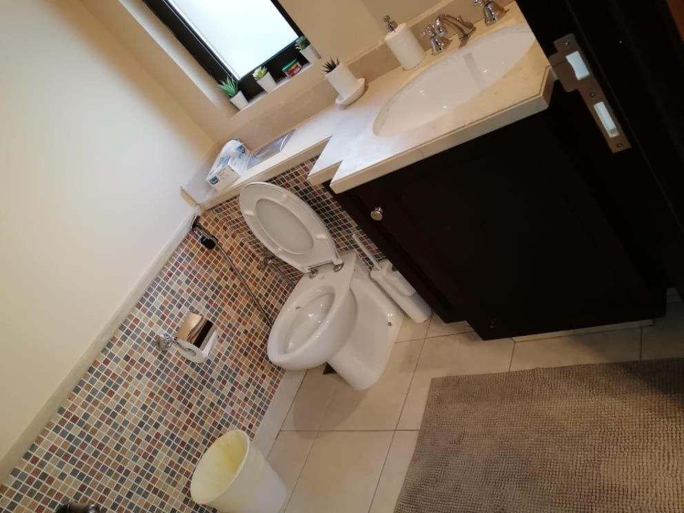 Apartamento Burj Area - 5min Walk - Luxury 2 Bedroom