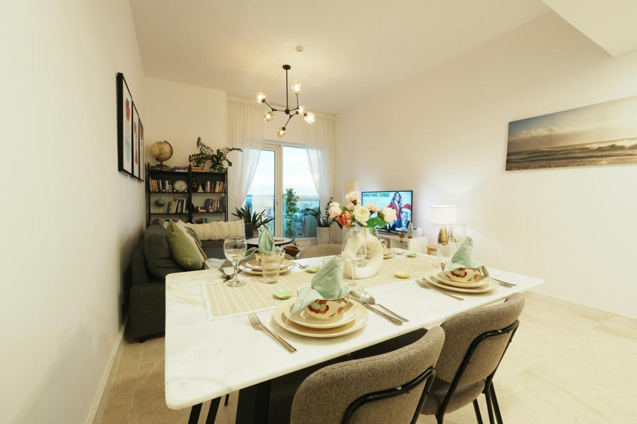 Apartemen Cozy Spacious Near Downtown
