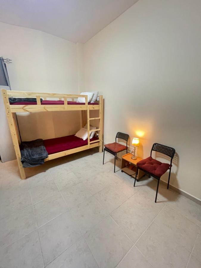 Backpackers Zone Hostal *
