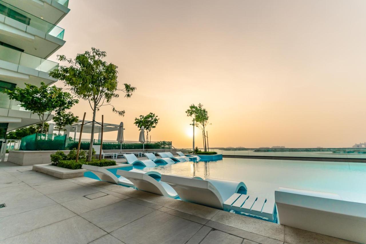 Apartamento Fam Living - Beachfront Getaway In Emaar Beachfront - Private Access And Luxury Amenities