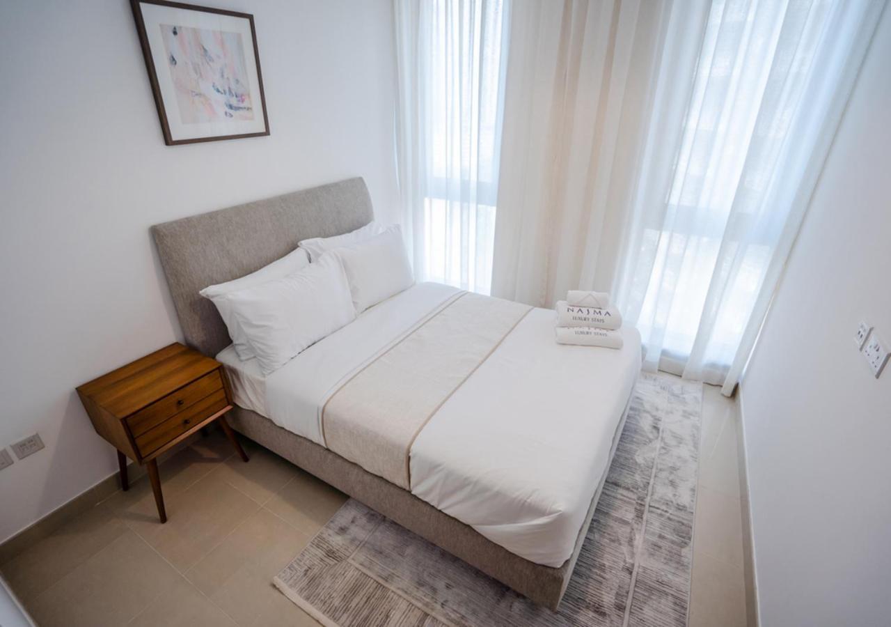 Nasma Luxury Stays - Standpoint Tower A Apartamento Dubái