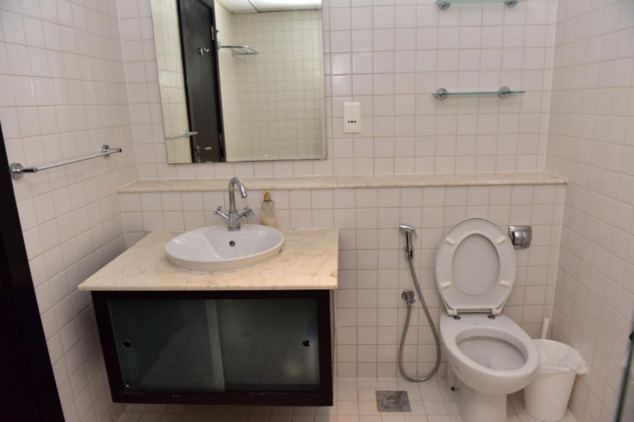 Marina 1 Bedroom Apt. Walking Distance Jbr. Apartemen *