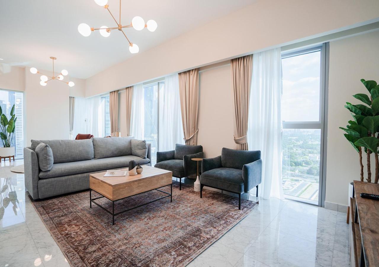 Nasma Luxury Stays - Central Park Tower * Dubái
